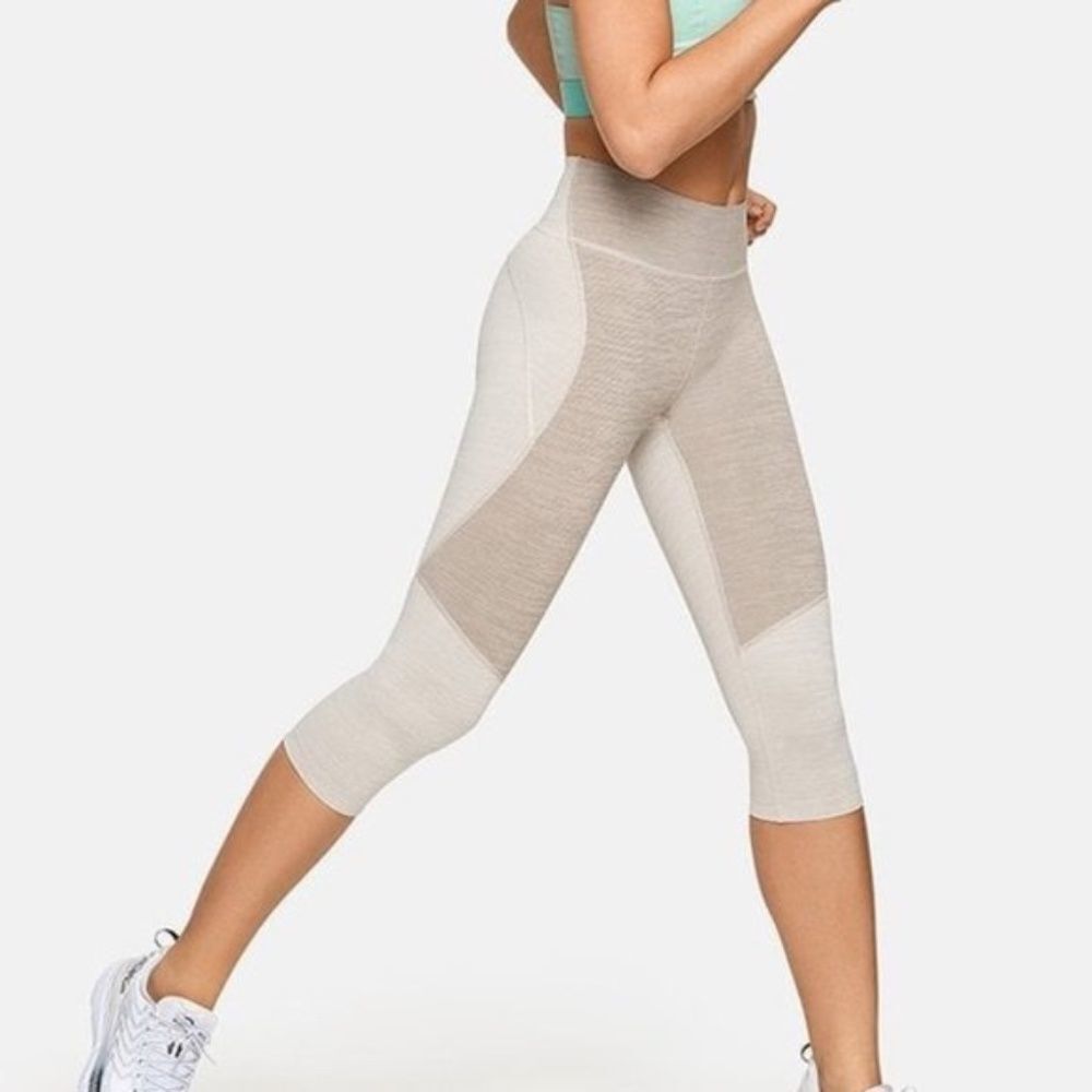 Outdoor Voices TechSweat Two Tone Crop Leggings